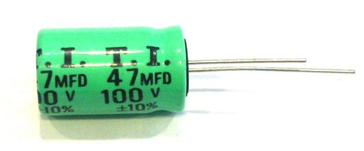 C 47/100V Radial zelený kondenzátor